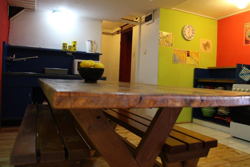 Hostel Hikers Den Žabljak Buitenkant foto